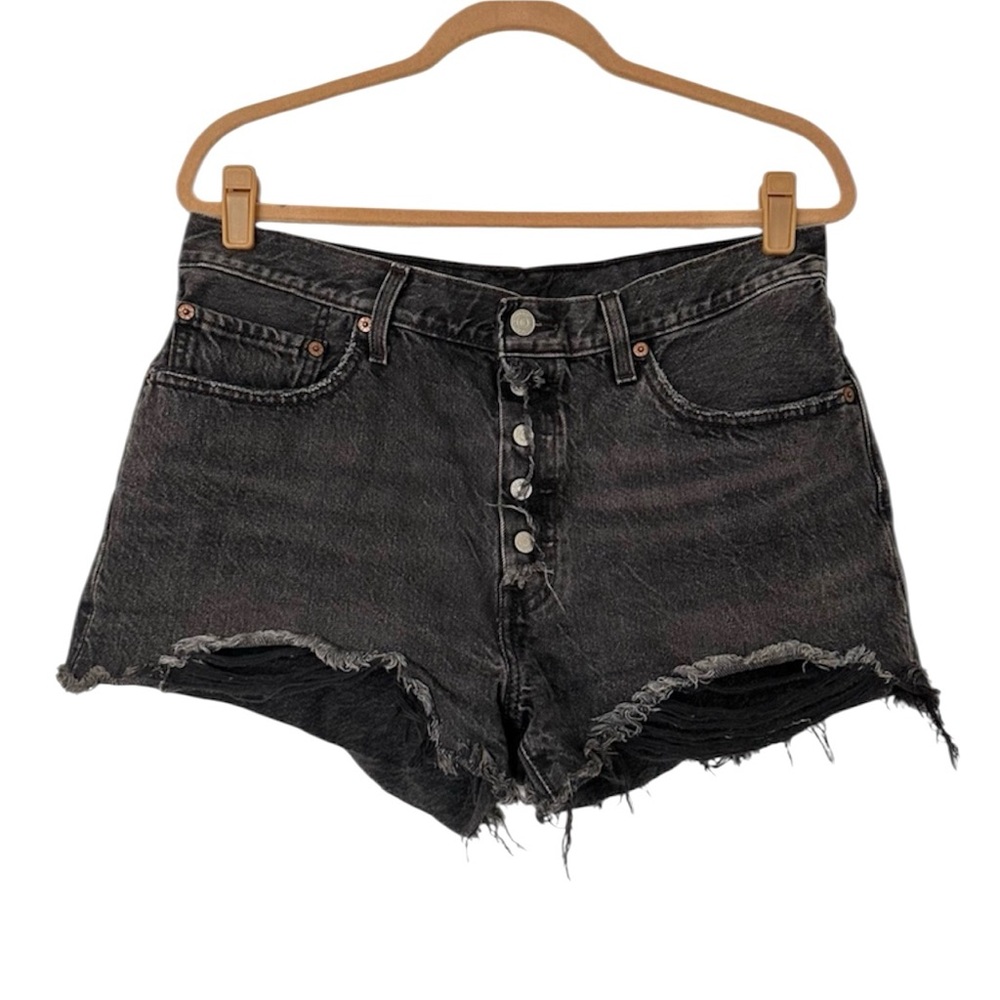 Levi’s Exposed Button Fly Distressed Denim Jean Shorts Rinsed Black Womens 31